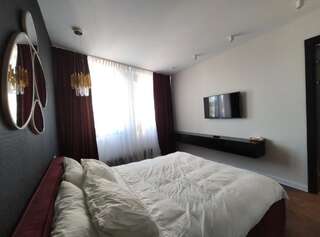 Апартаменты 9/102 New York concept house Киев-0